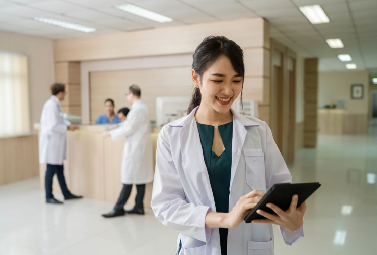 Phòng khám bị phạt vì liên thông đơn thuốc sai: Bài học xương máu để không ai phải mất tiền oan