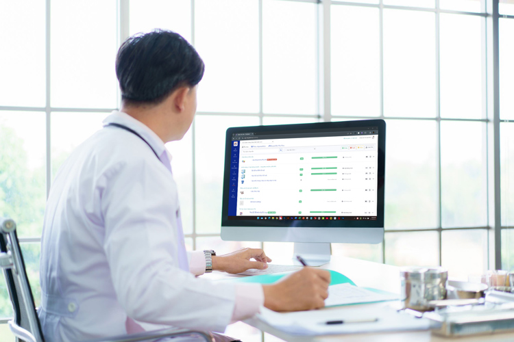 So sánh Excel vs Báo cáo tự động: Sai 1 số, lỗ hàng chục triệu mà không hay biết