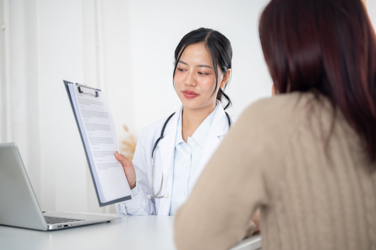 Kế hoạch điều trị 1-bước hay nhiều-bước: Lựa chọn nào phù hợp với từng ca nha khoa?